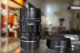 Voigtlander Heliar Classic 75mm F/1.8 lens black for Leica M