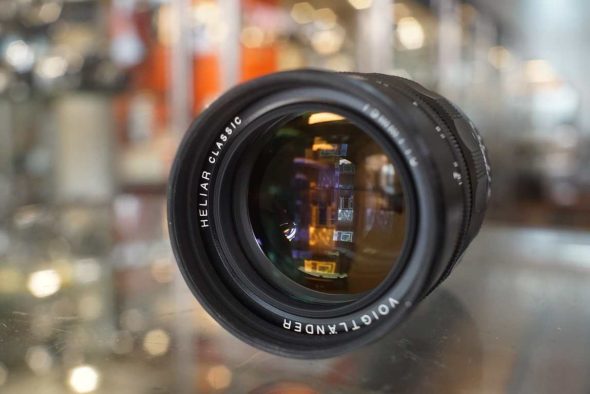 Voigtlander Heliar Classic 75mm F/1.8 lens black for Leica M