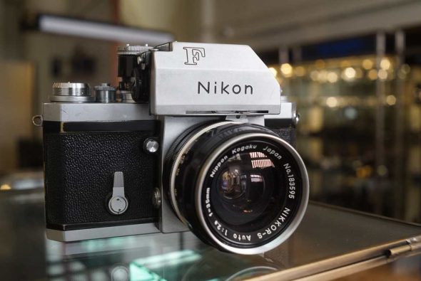 Nikon F Photomic chrome + Nikkor-S 35mm F/2.8 lens