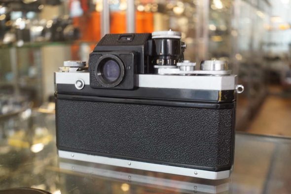 Nikon F Photomic chrome + Nikkor-S 35mm F/2.8 lens