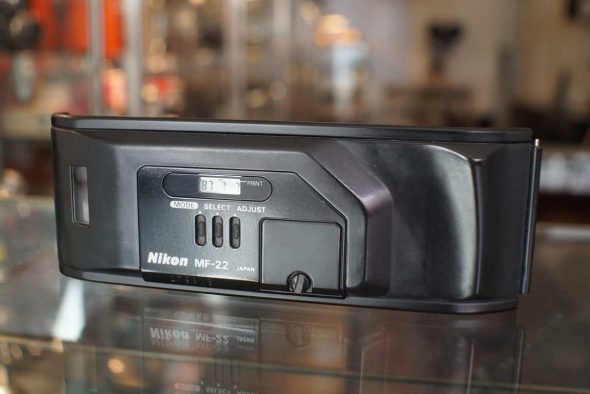 Nikon MF-22 databack for F4, tested