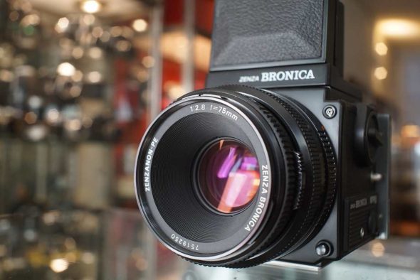 Bronica ETRSi kit + Zenzanon-PE 75mm f/2.8