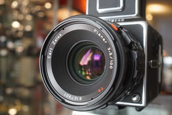 Hasselblad 503CW + Planar 100mm F/3.5 CFi + A12 + Winder CW