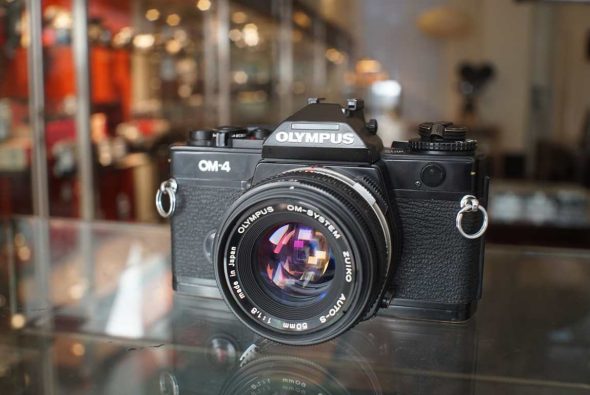 Olympus OM-4 black + Zuiko 50mm f/1.8 MIJ