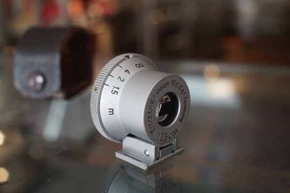 Leica SHOOC optical bright line finder for 135mm lenses, with case