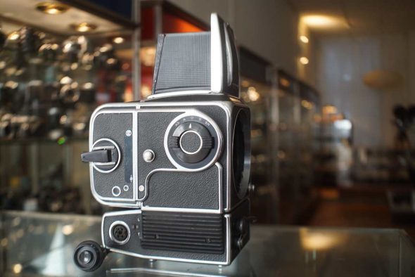Hasselblad 500EL/M body with WLF, acute matte and A12 back