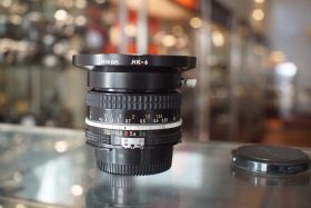 Nikon Nikkor 20mm f/3.5 AI + HK-6 hood