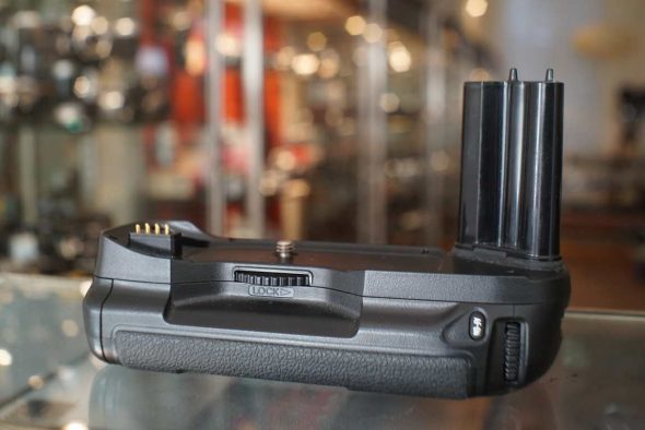 Nikon MB-15 battery grip for F100, boxed