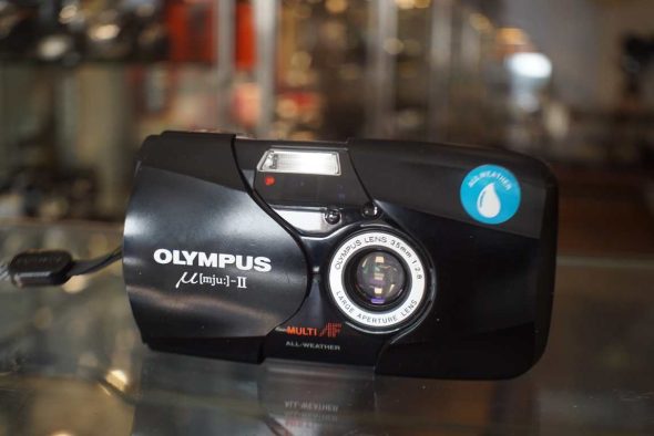 Olympus MJU-II w/ 35mm f/2.8 lens Point and Shoot