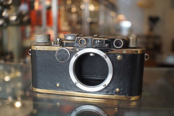 Leica II body converted to IIF
