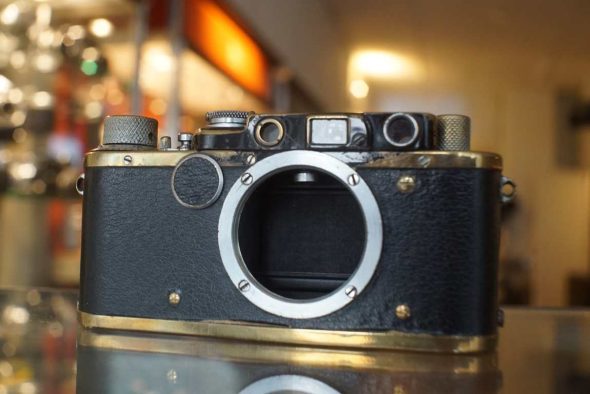 Leica II body converted to IIF