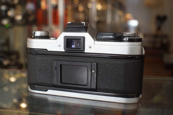 Canon AE-1 + nfd 50mm f/1.8